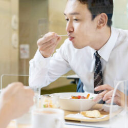 地元いわきの企業が給食会社を選ぶとき：社員の健康と福島の繋がりを深める昼食選び